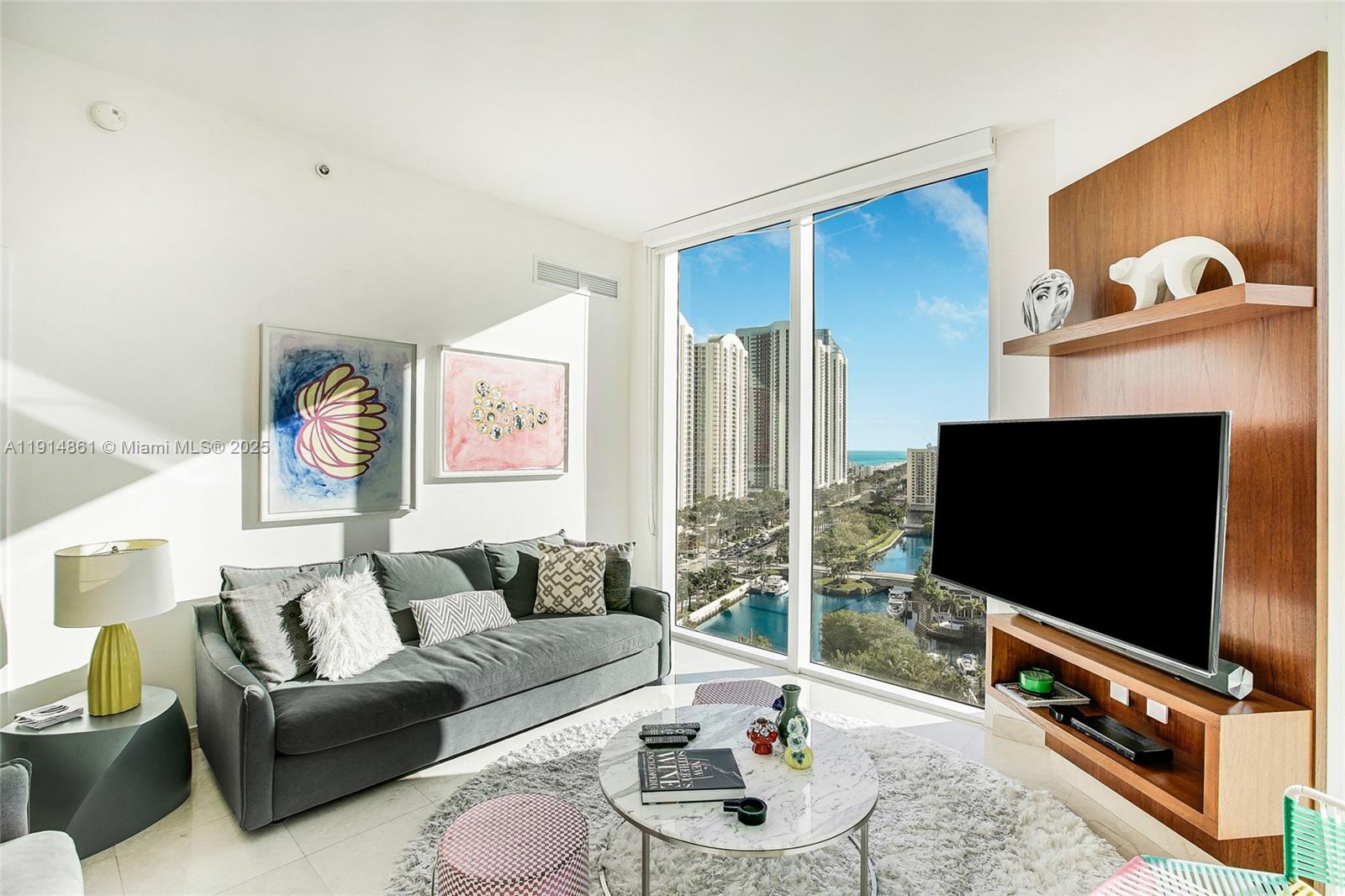 ST TROPEZ ON THE BAY 1 CO - Land