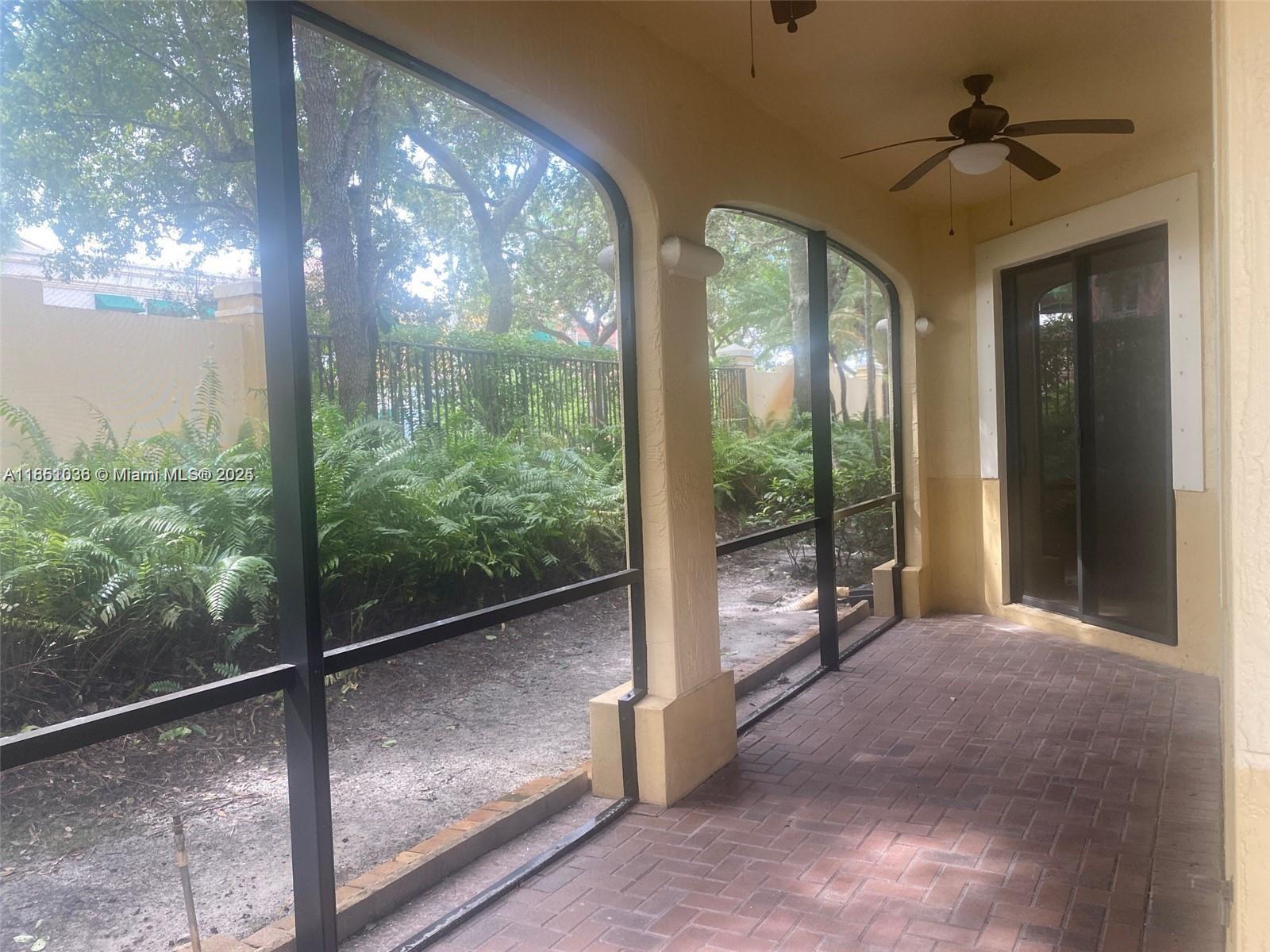 1605 Passion Vine Cir 12-1
