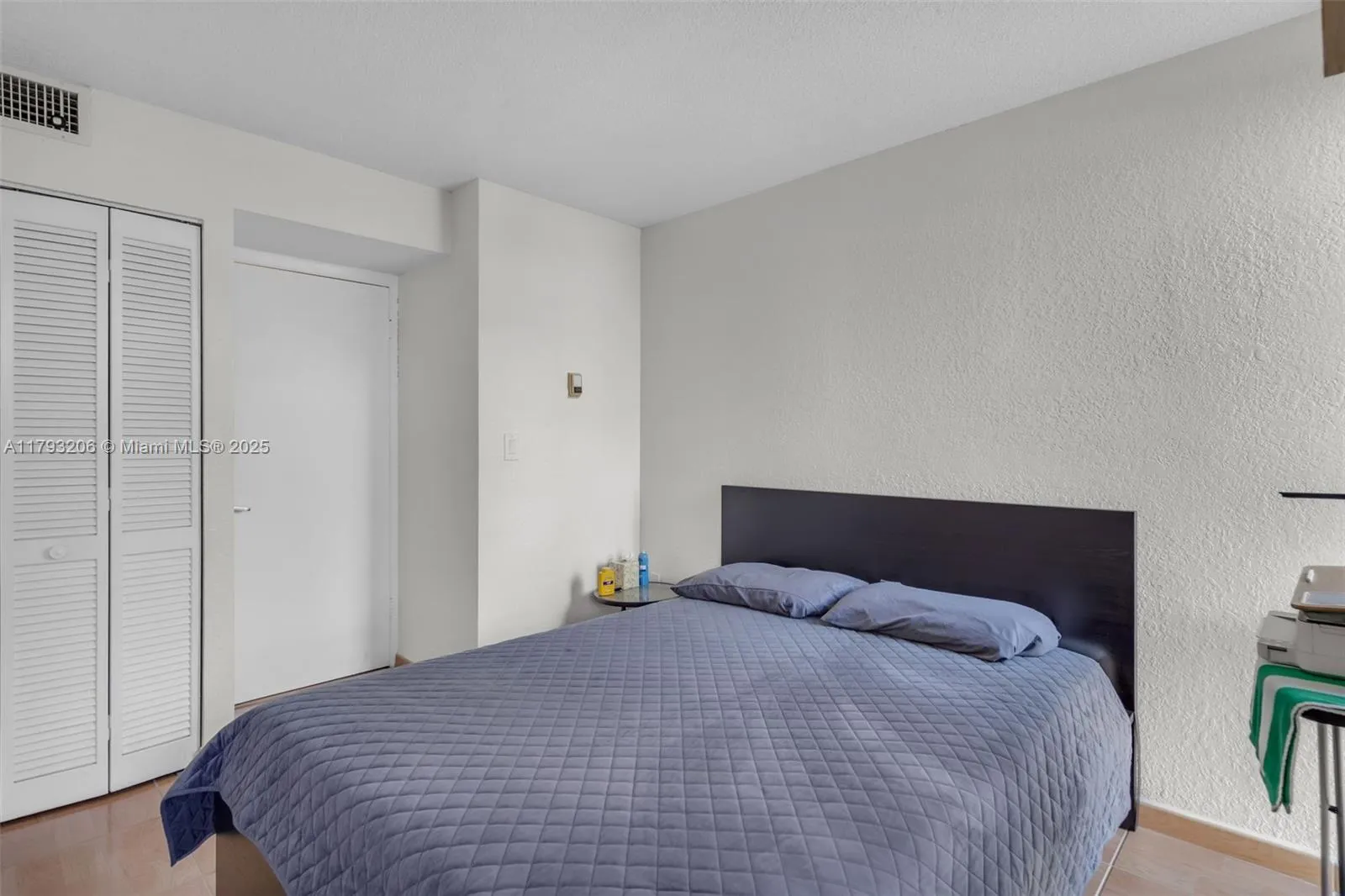 Miami, Florida 33131, United States, 2 Bedrooms Bedrooms, ,2 BathroomsBathrooms,Residential,Active,119756