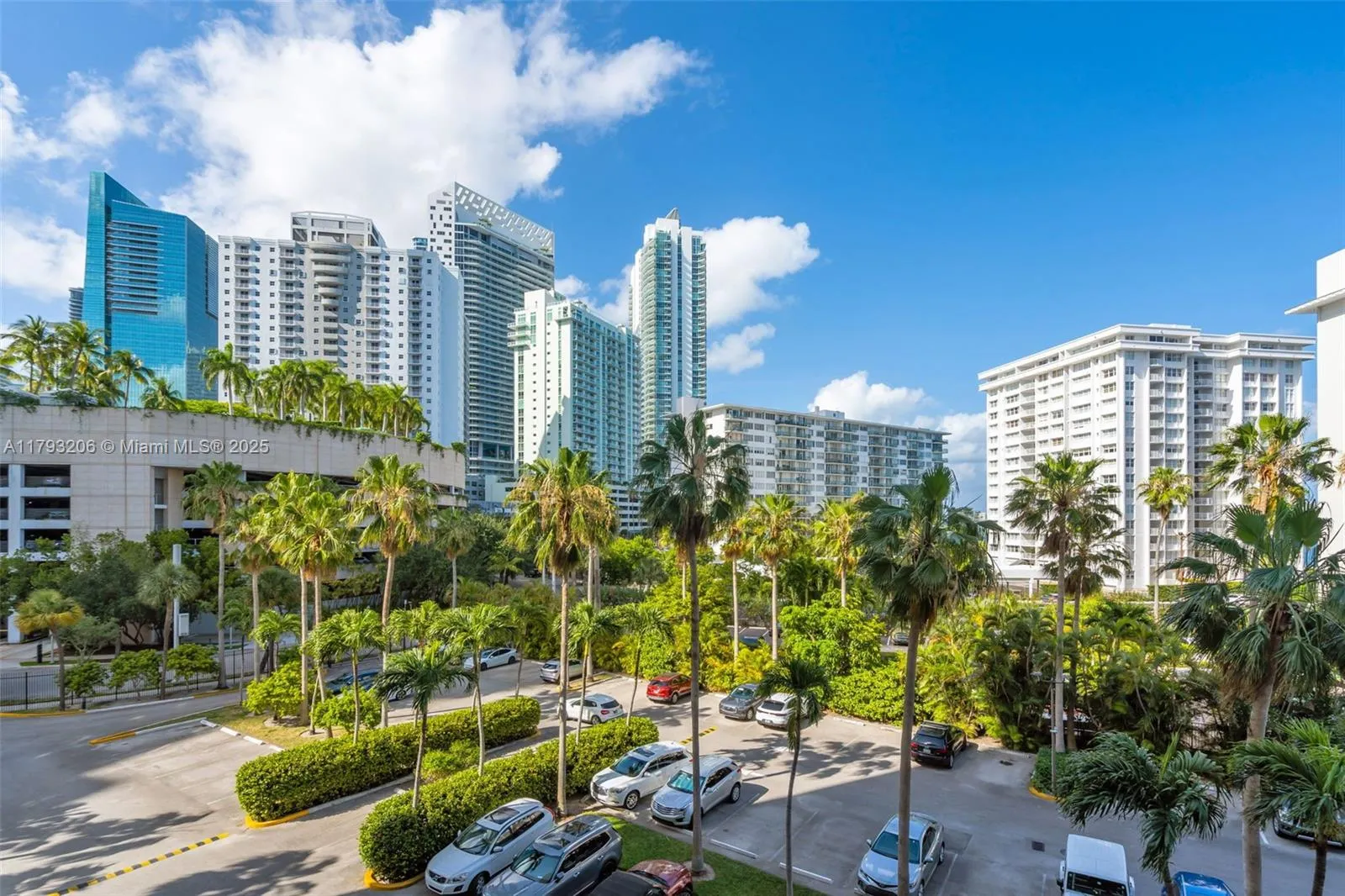 Miami, Florida 33131, United States, 2 Bedrooms Bedrooms, ,2 BathroomsBathrooms,Residential,Active,119756