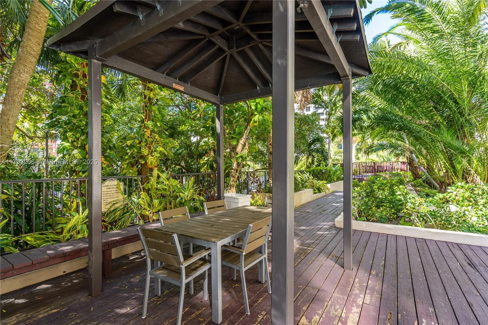 Miami, Florida 33131, United States, 2 Bedrooms Bedrooms, ,2 BathroomsBathrooms,Residential,Active,119756