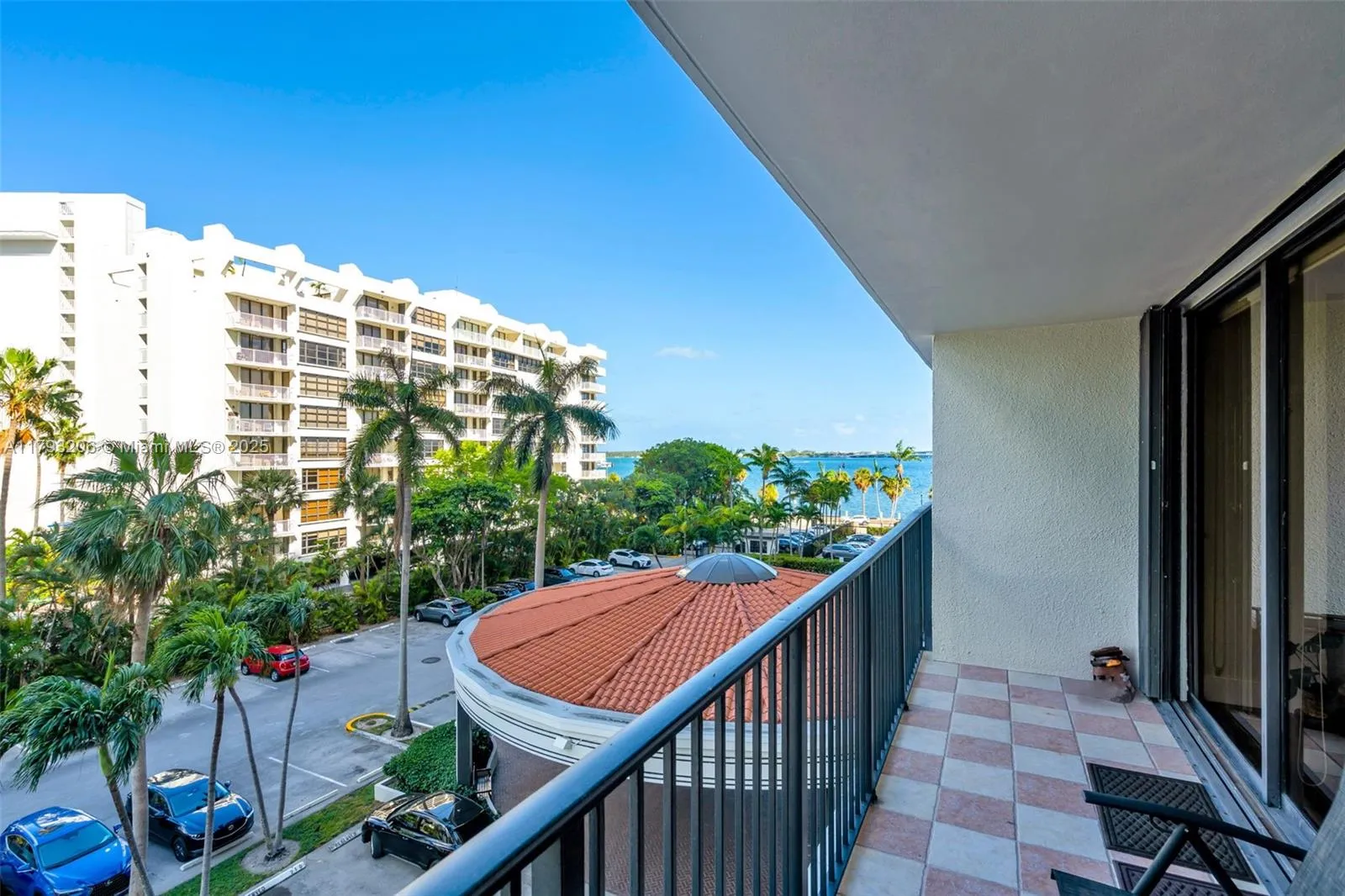 Miami, Florida 33131, United States, 2 Bedrooms Bedrooms, ,2 BathroomsBathrooms,Residential,Active,119756