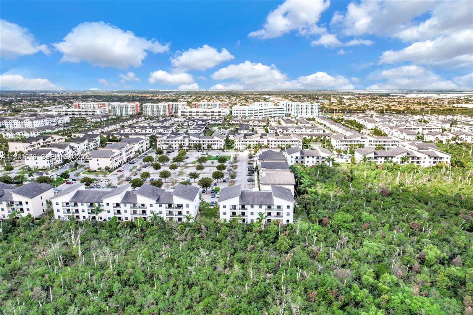 APEX AT PARK CENTRAL COND - Residential