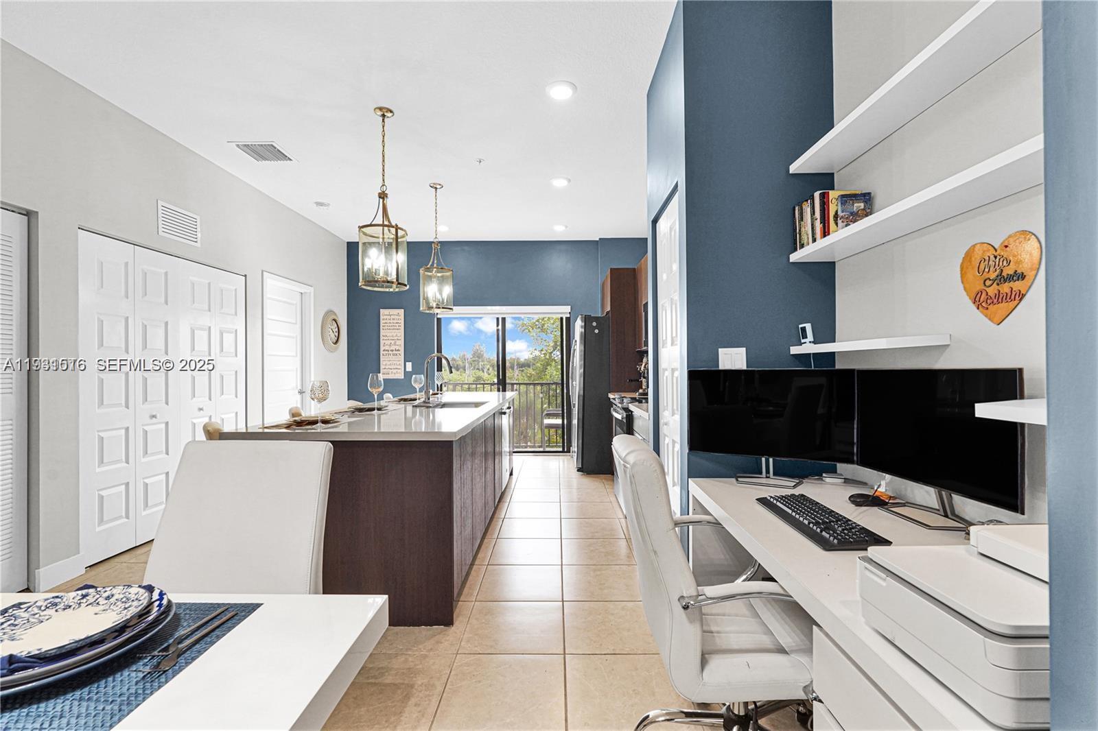 APEX AT PARK CENTRAL COND - Residential