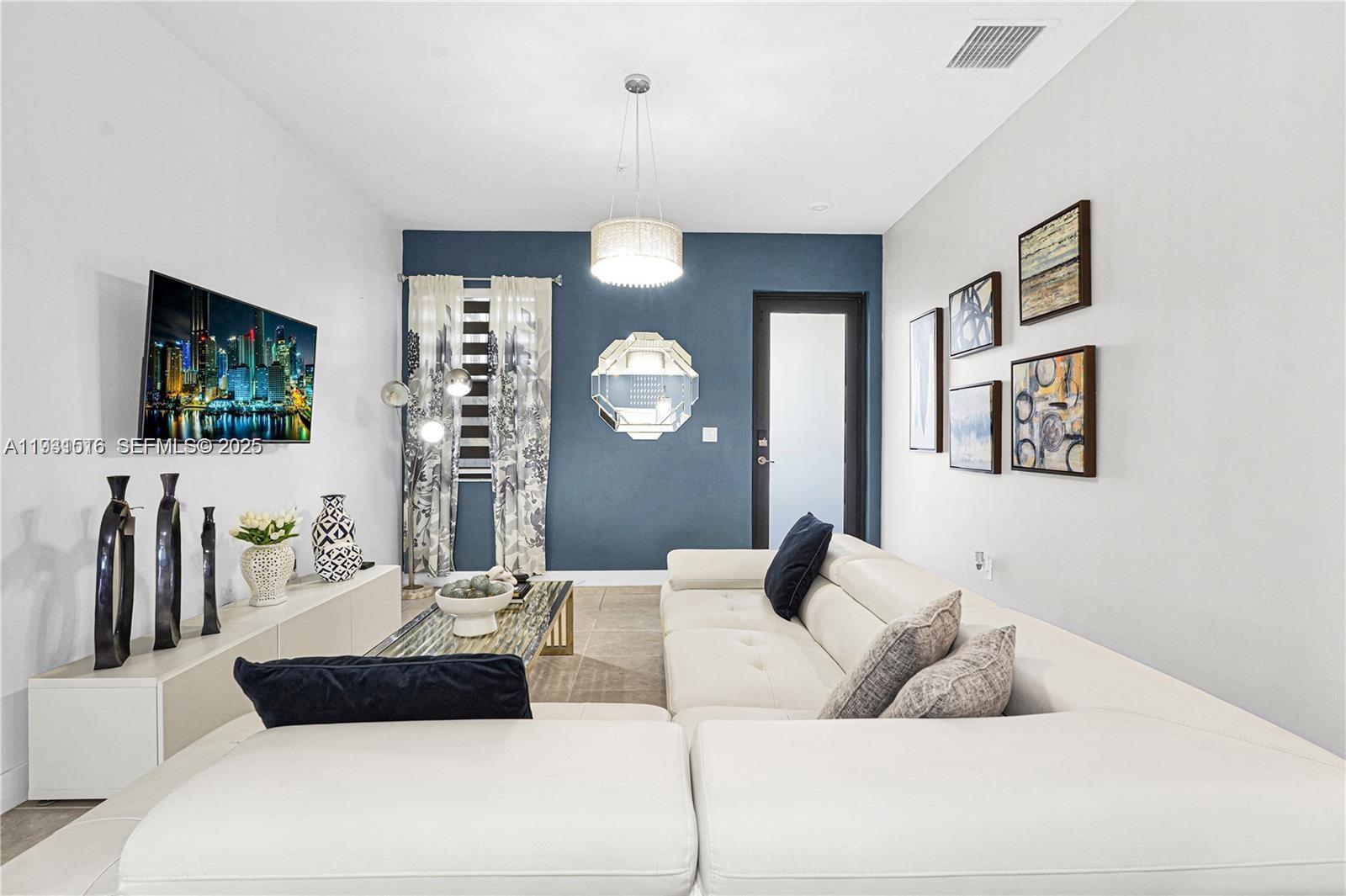 APEX AT PARK CENTRAL COND - Residential