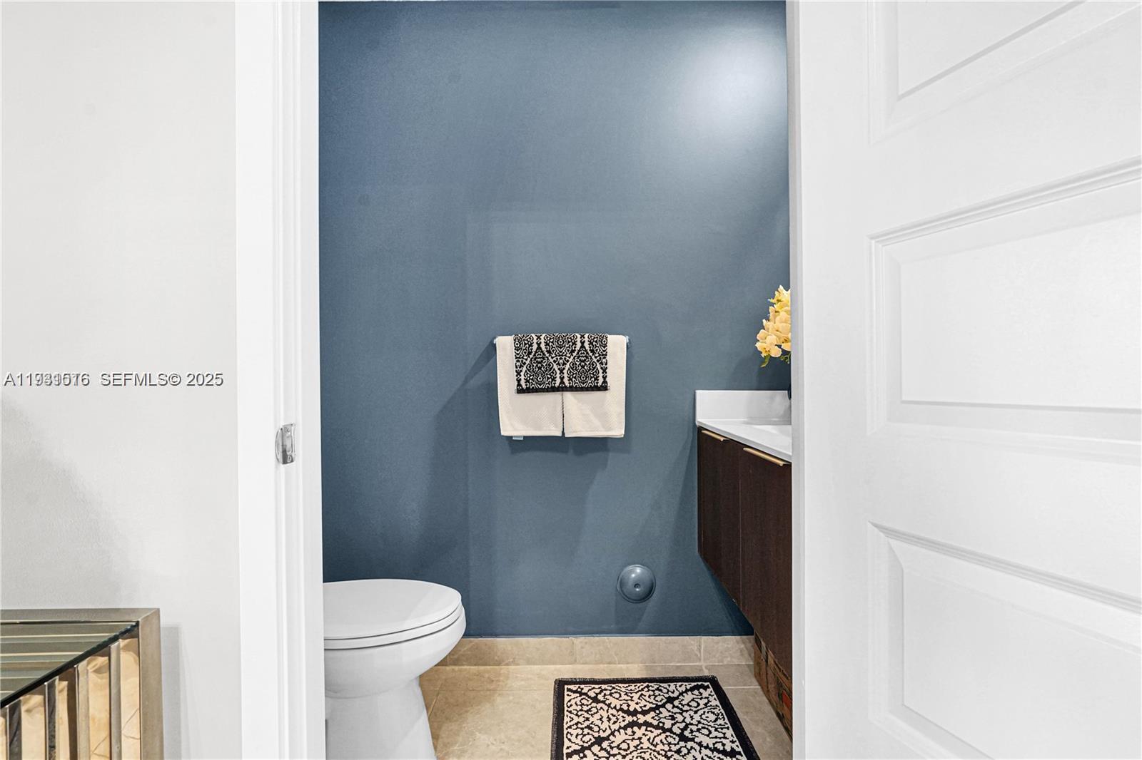 APEX AT PARK CENTRAL COND - Residential