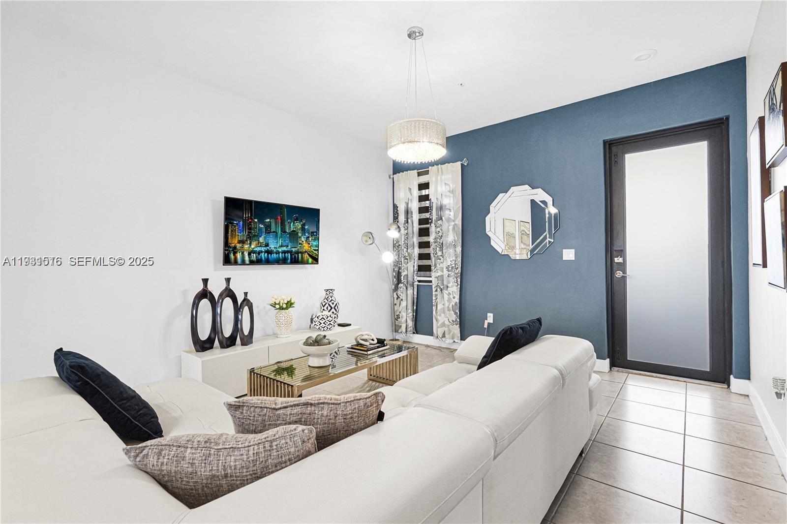 APEX AT PARK CENTRAL COND - Residential