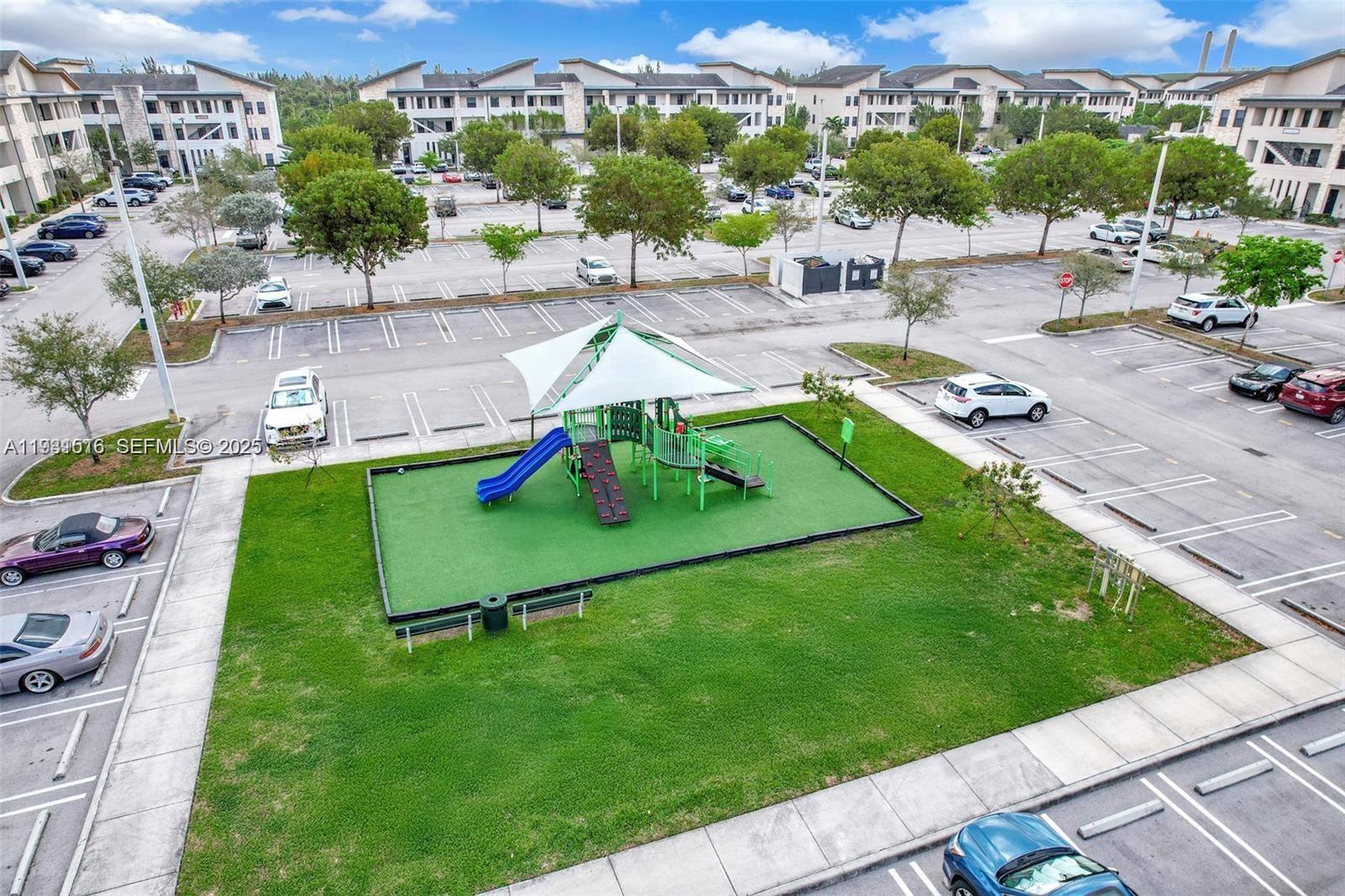 APEX AT PARK CENTRAL COND - Residential