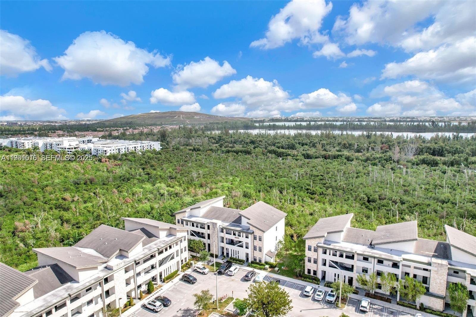 APEX AT PARK CENTRAL COND - Residential