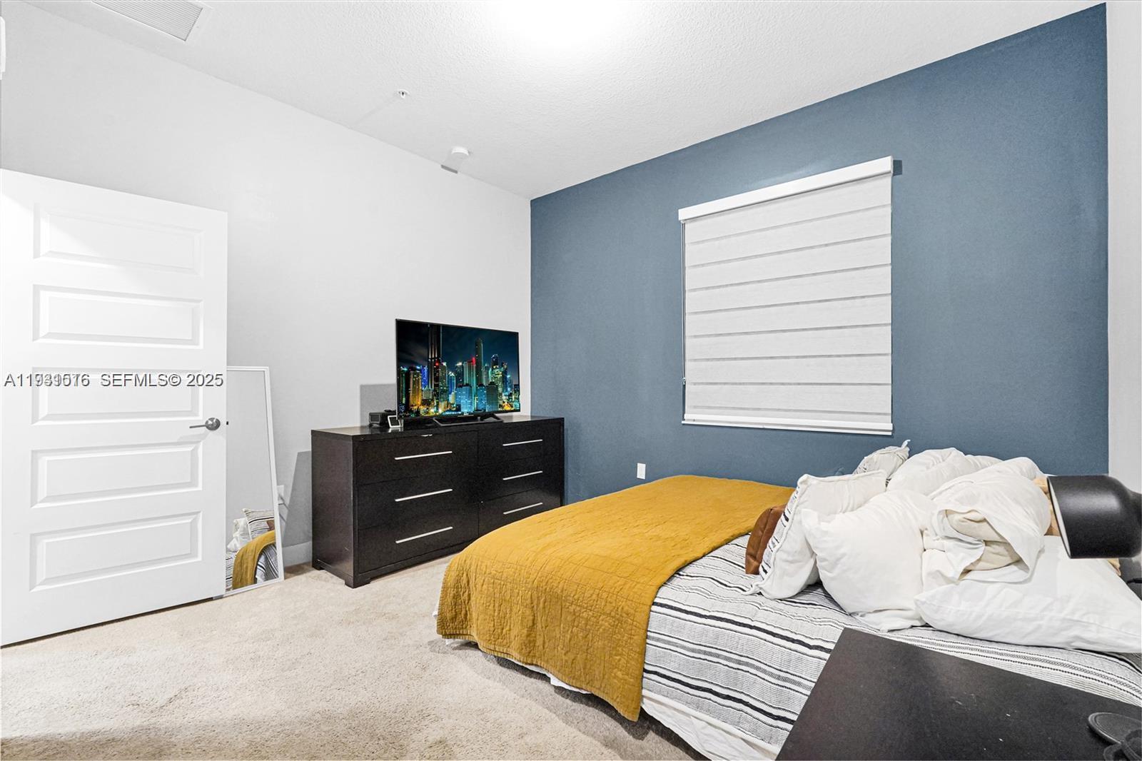 APEX AT PARK CENTRAL COND - Residential