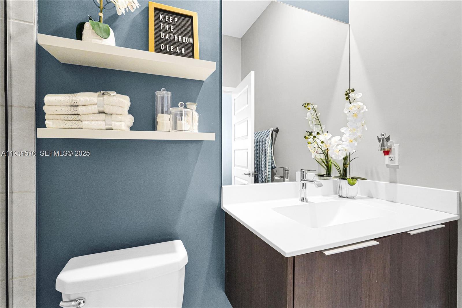 APEX AT PARK CENTRAL COND - Residential