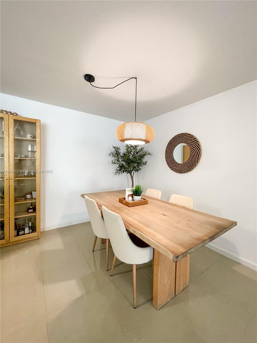 ROYAL PALM PLACE - Residential Lease