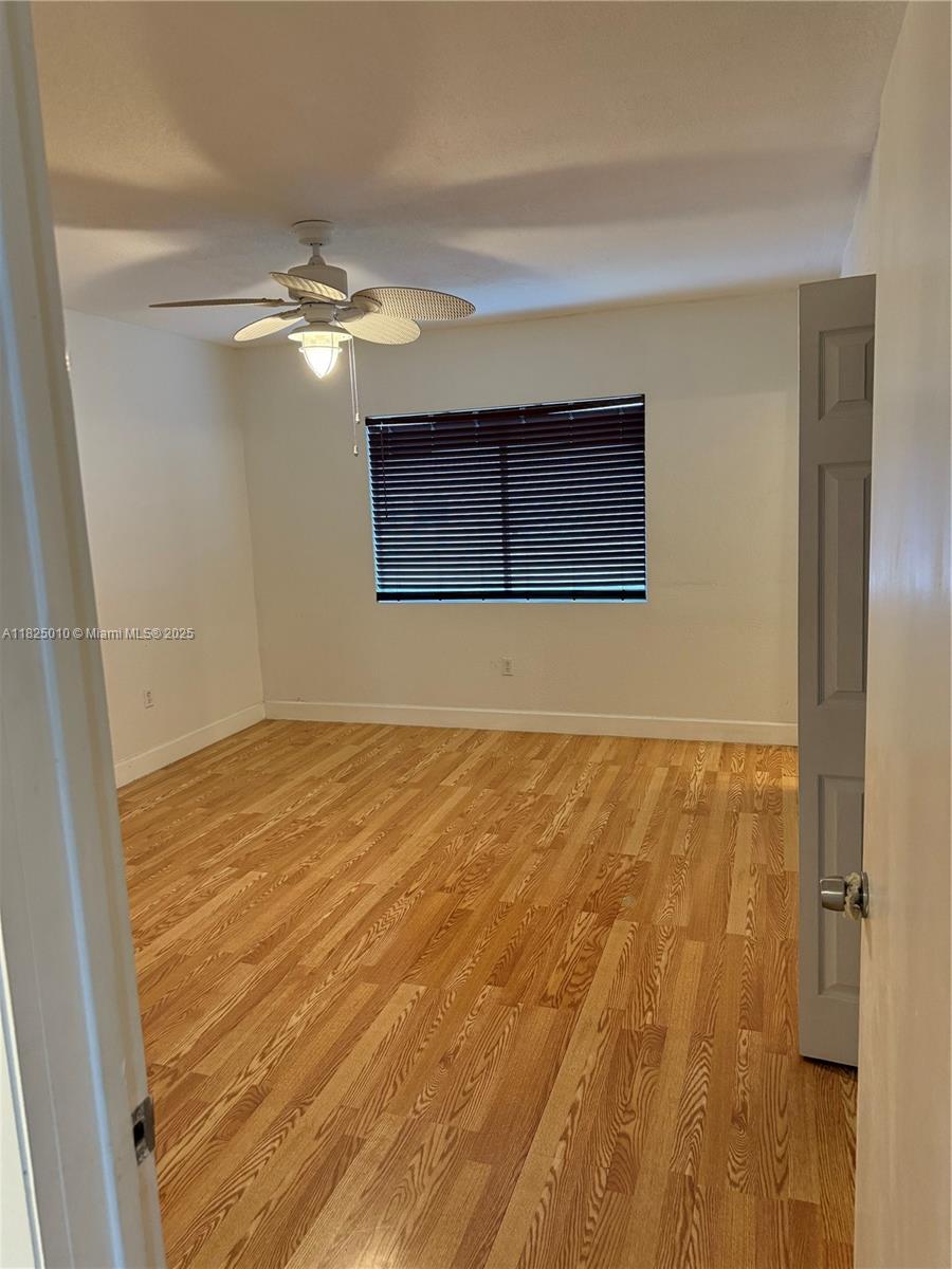 EVENING STAR CONDO - Residential