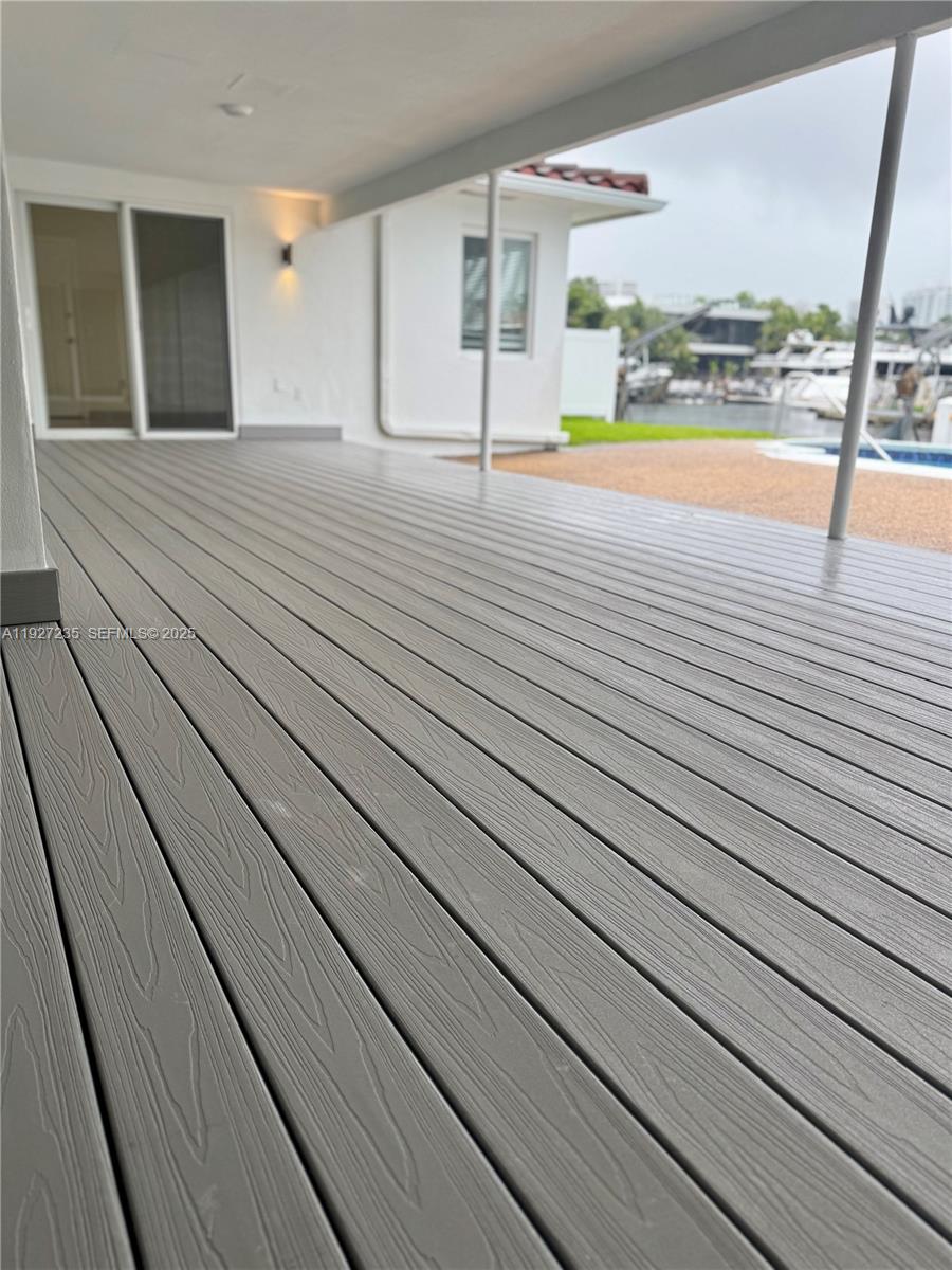 EASTERN SHORES - Residential Lease