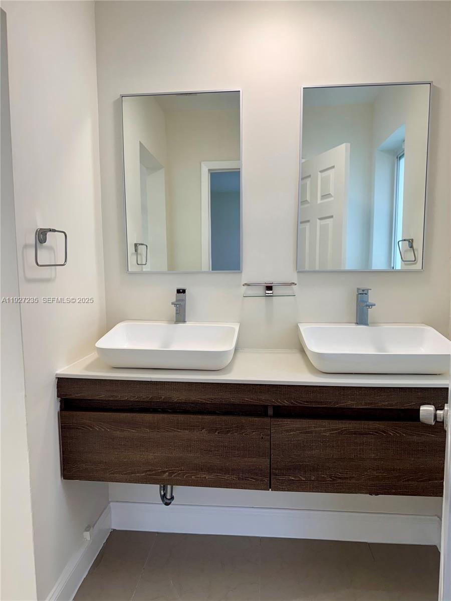 EASTERN SHORES - Residential Lease