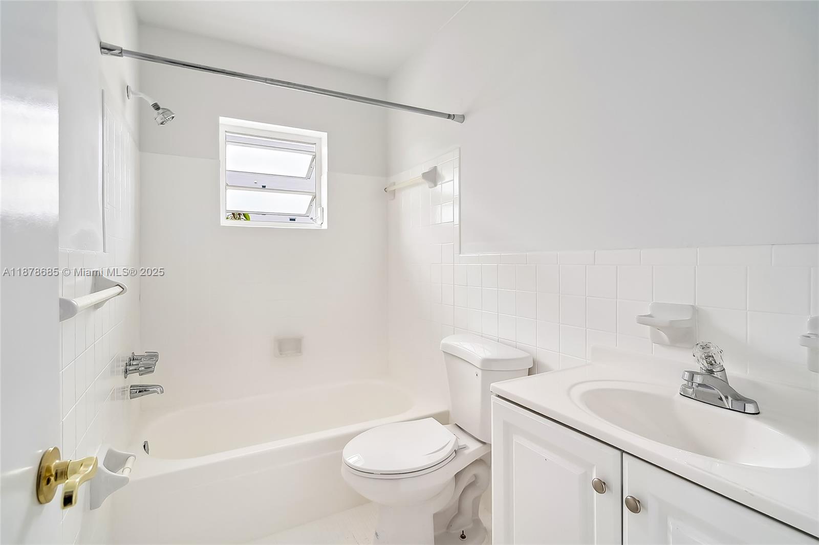 PALMVIEW CONDOMINIUM APAR - Residential