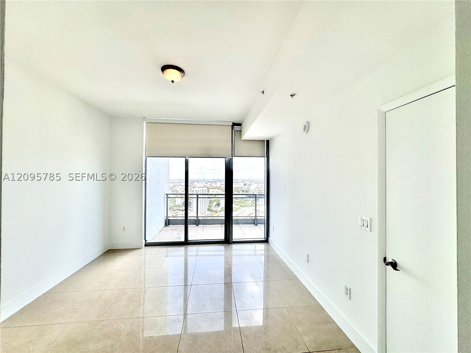 90 SW 3rd St PH-10