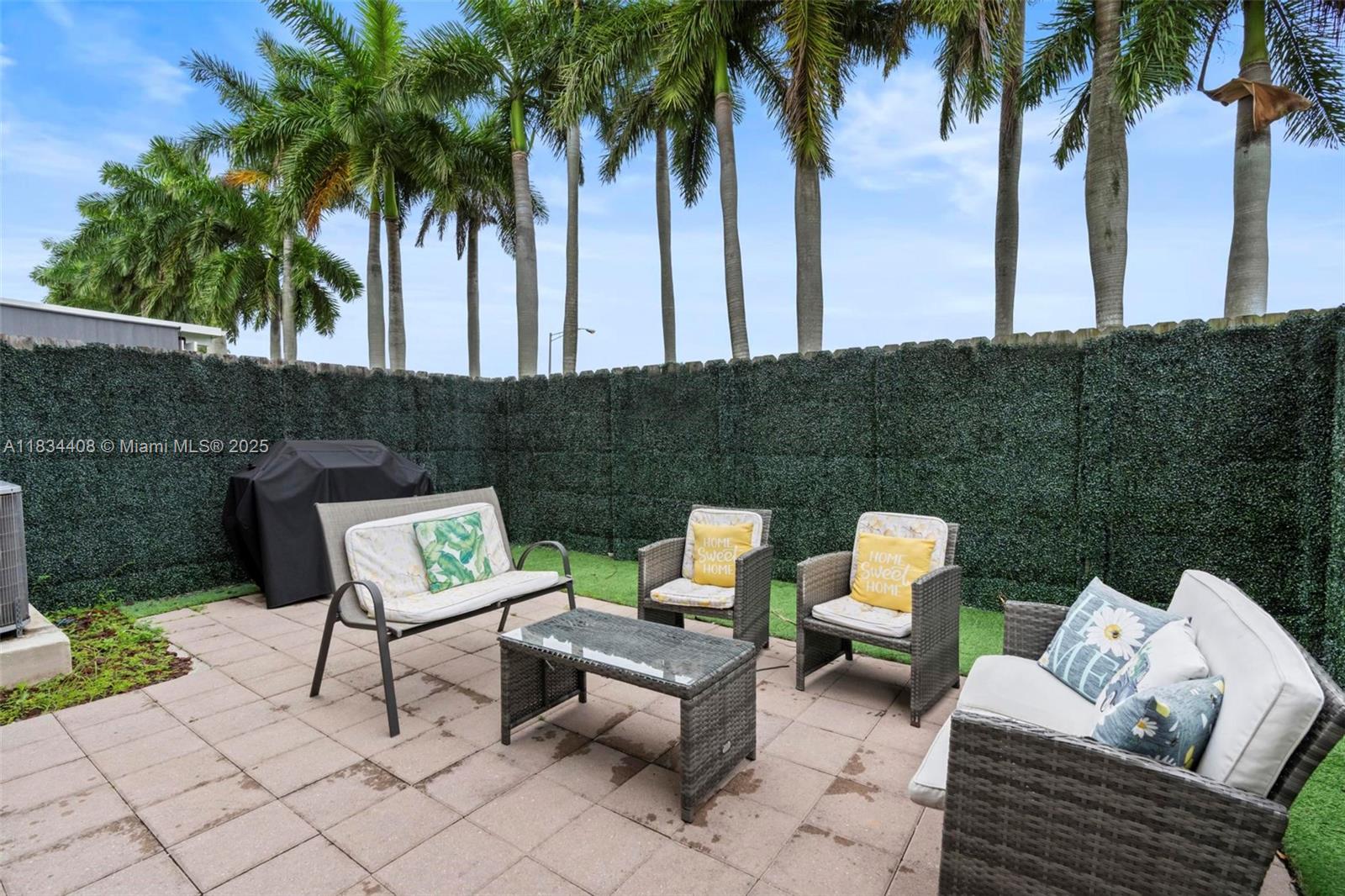 COCO PALM VILLAS - Residential