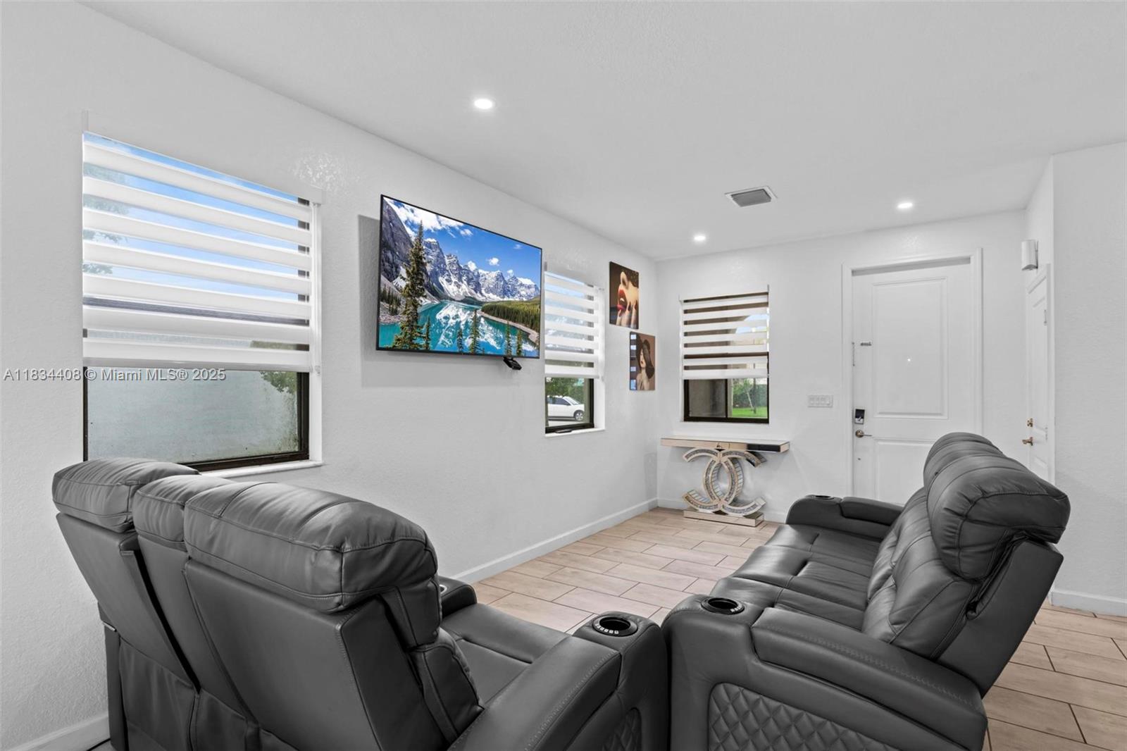 COCO PALM VILLAS - Residential