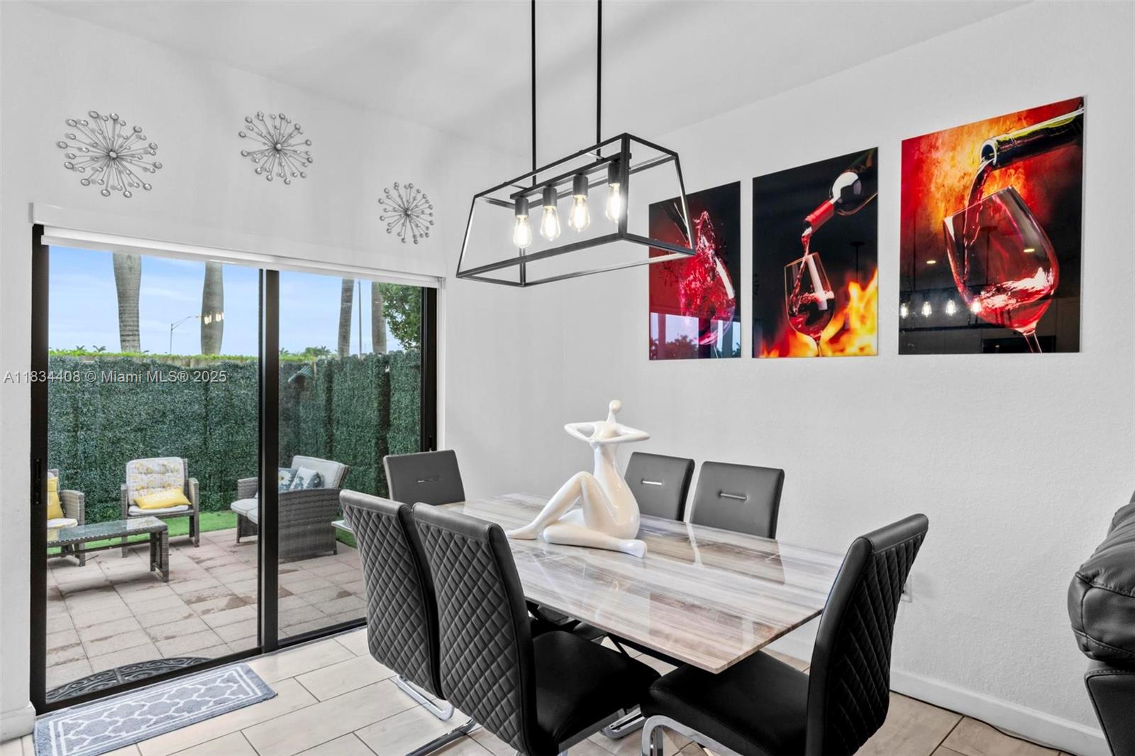 COCO PALM VILLAS - Residential