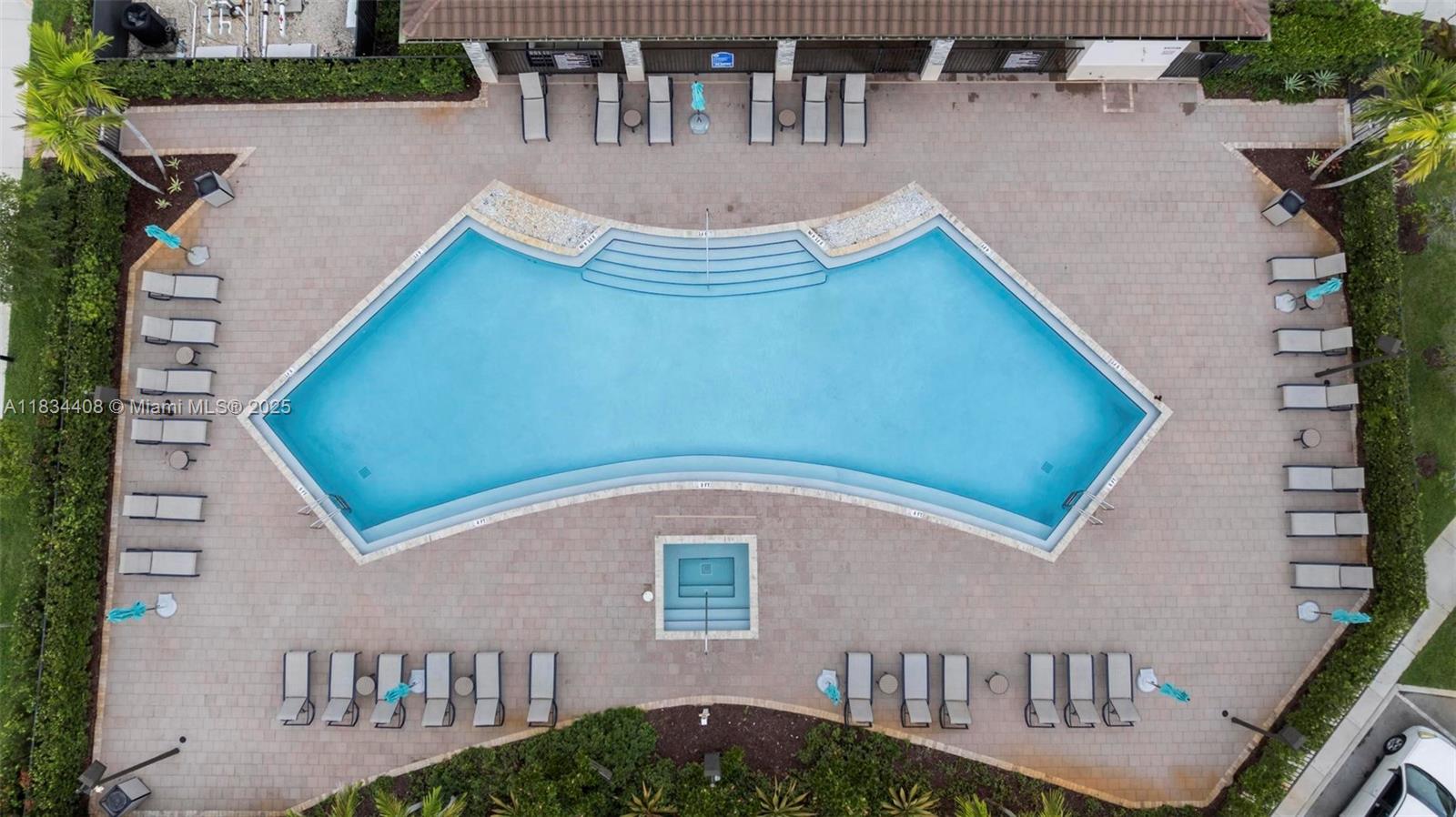 COCO PALM VILLAS - Residential