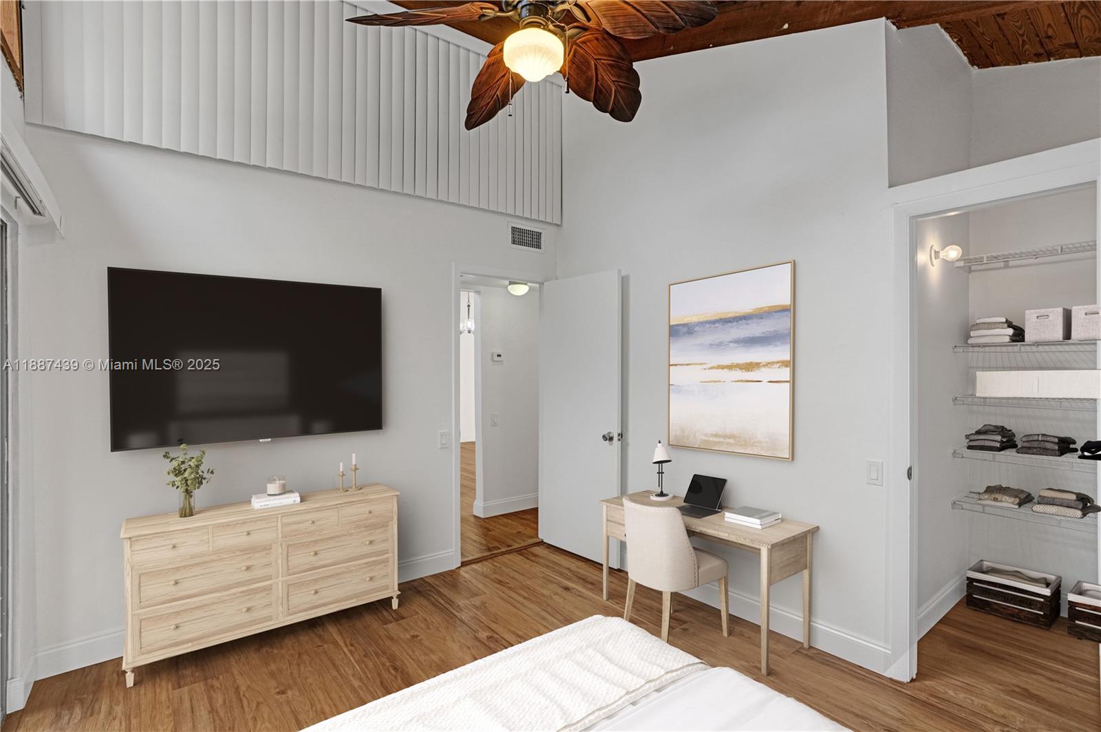 KILLIAN PINES TOWNHOUSES - Residential