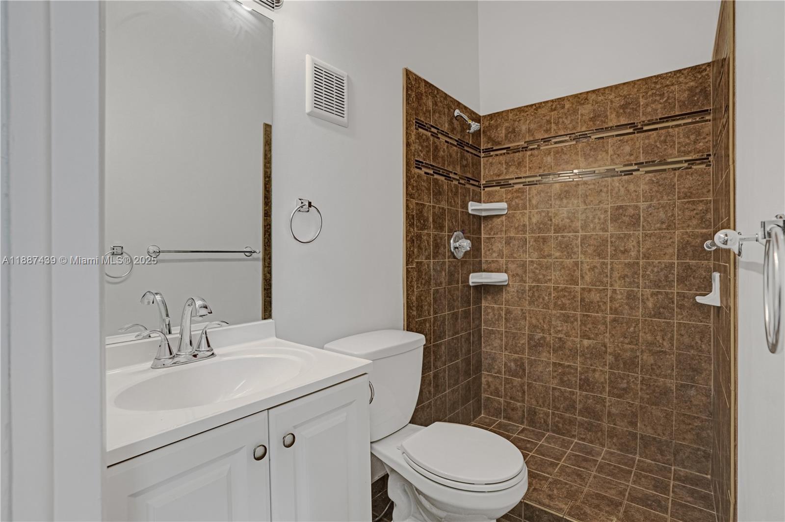 KILLIAN PINES TOWNHOUSES - Residential