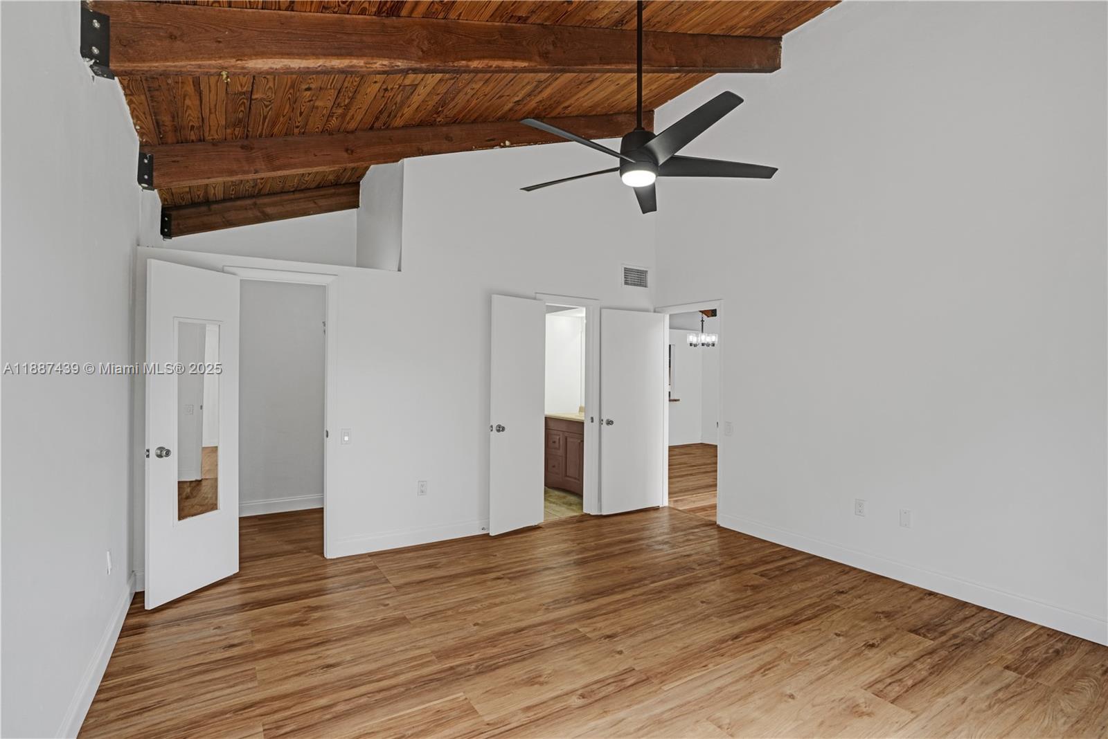 KILLIAN PINES TOWNHOUSES - Residential