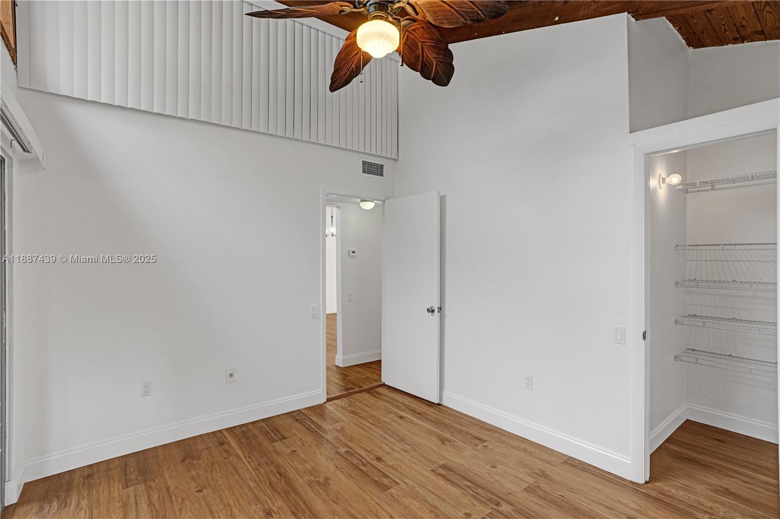 KILLIAN PINES TOWNHOUSES - Residential