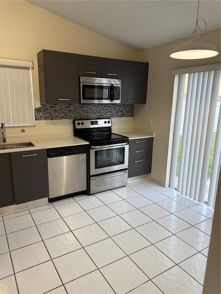 PANACHE SEC 1 - Residential Lease