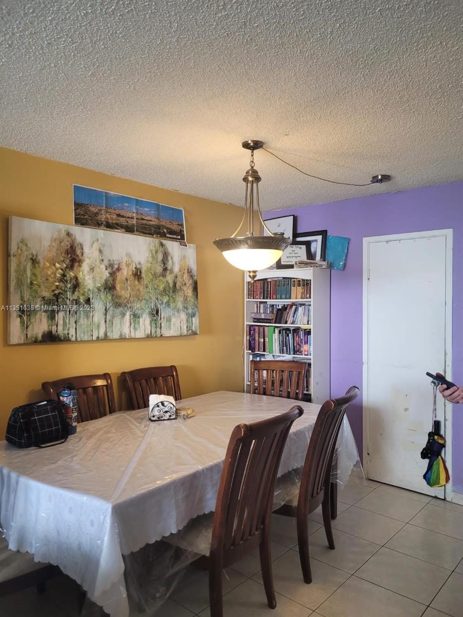 STRATFORD HOUSE CONDO - Residential