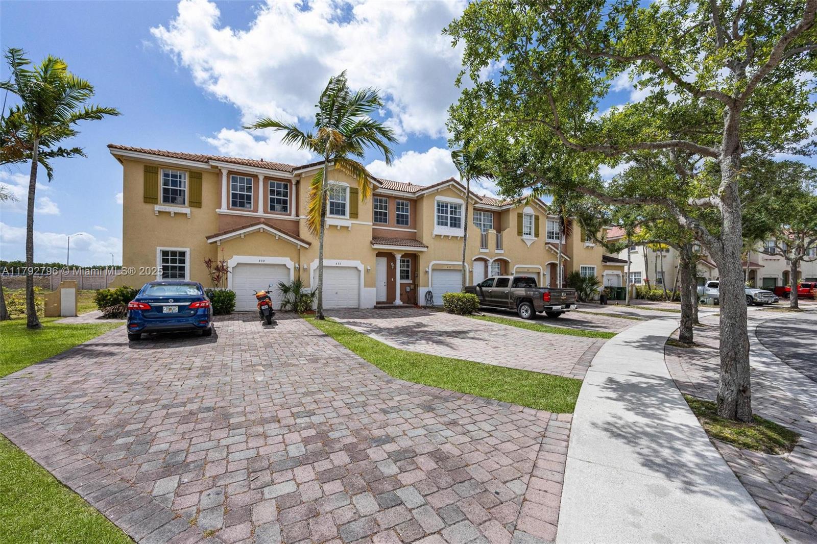 PORTOFINO VILLAS WEST - Residential