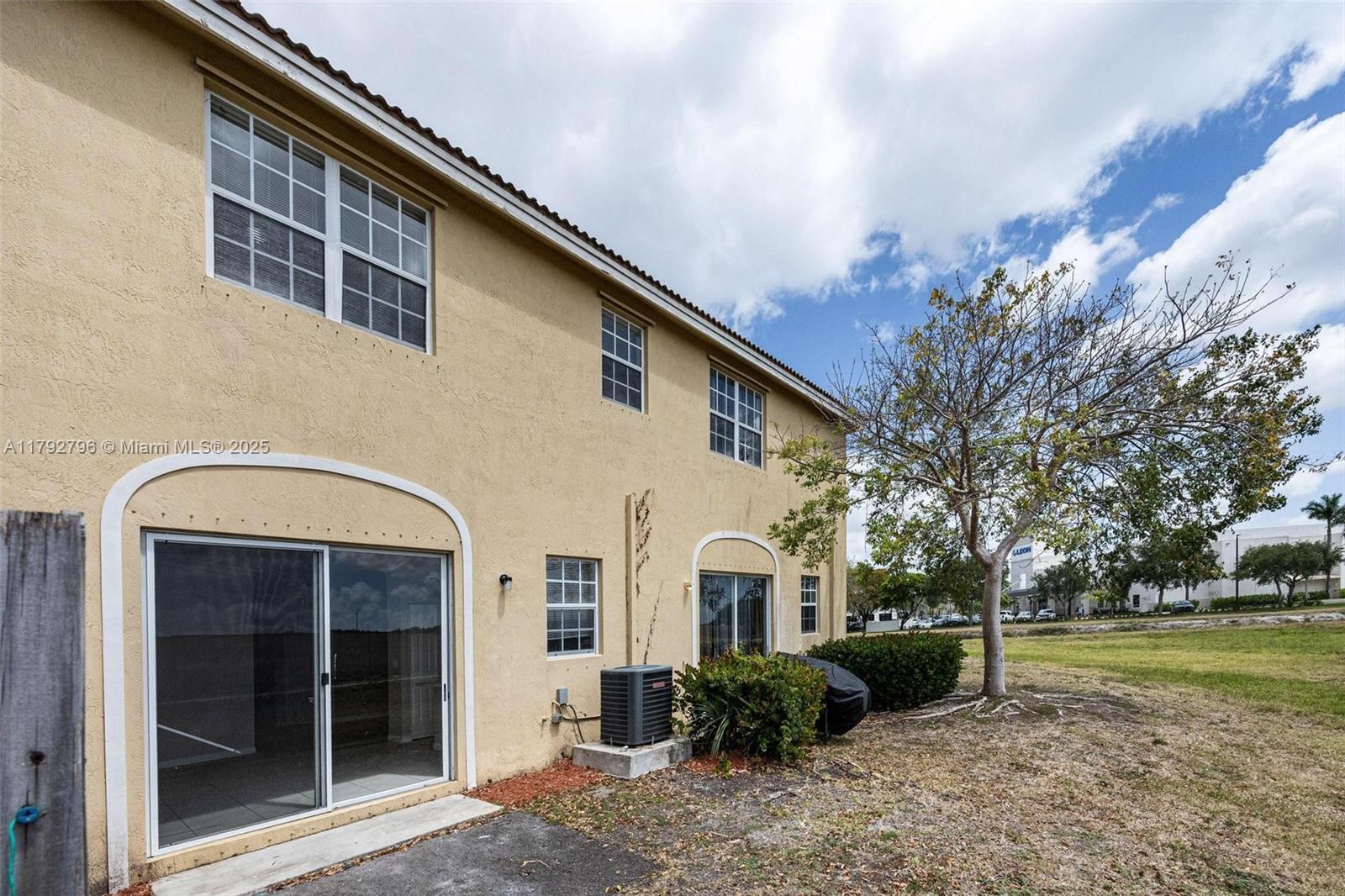 PORTOFINO VILLAS WEST - Residential