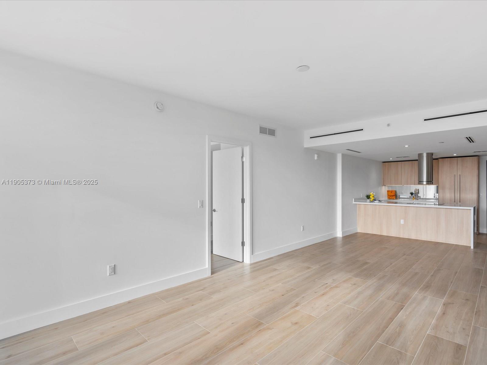 Alana Bay Harbor - Residential