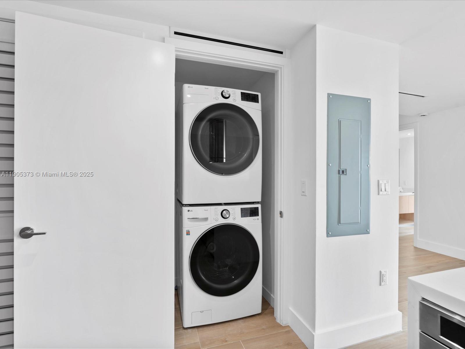 Alana Bay Harbor - Residential