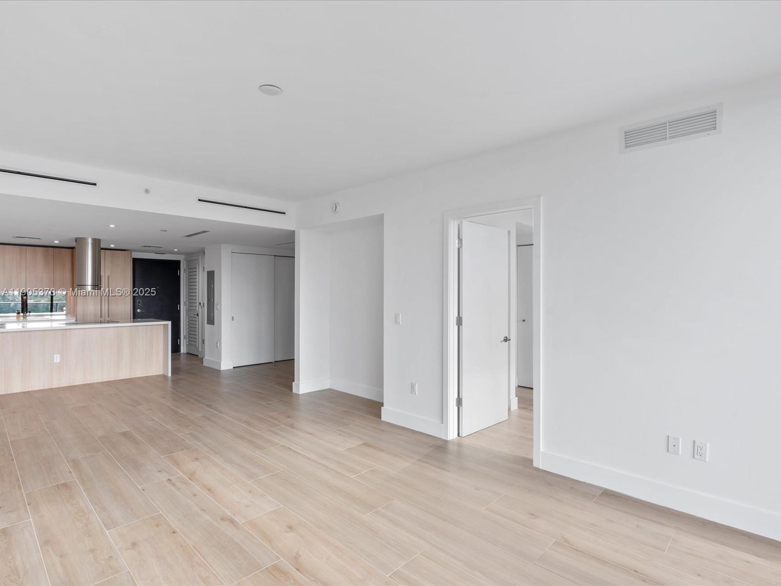 Alana Bay Harbor - Residential