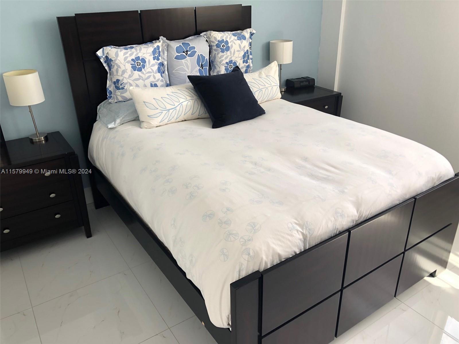 TIDES ON HOLLYWOOD BEACH - Residential Lease