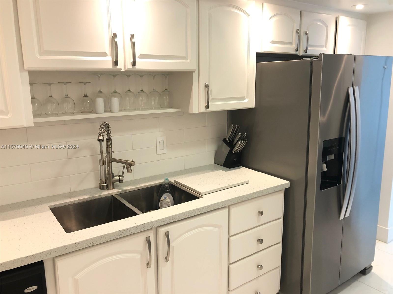 TIDES ON HOLLYWOOD BEACH - Residential Lease