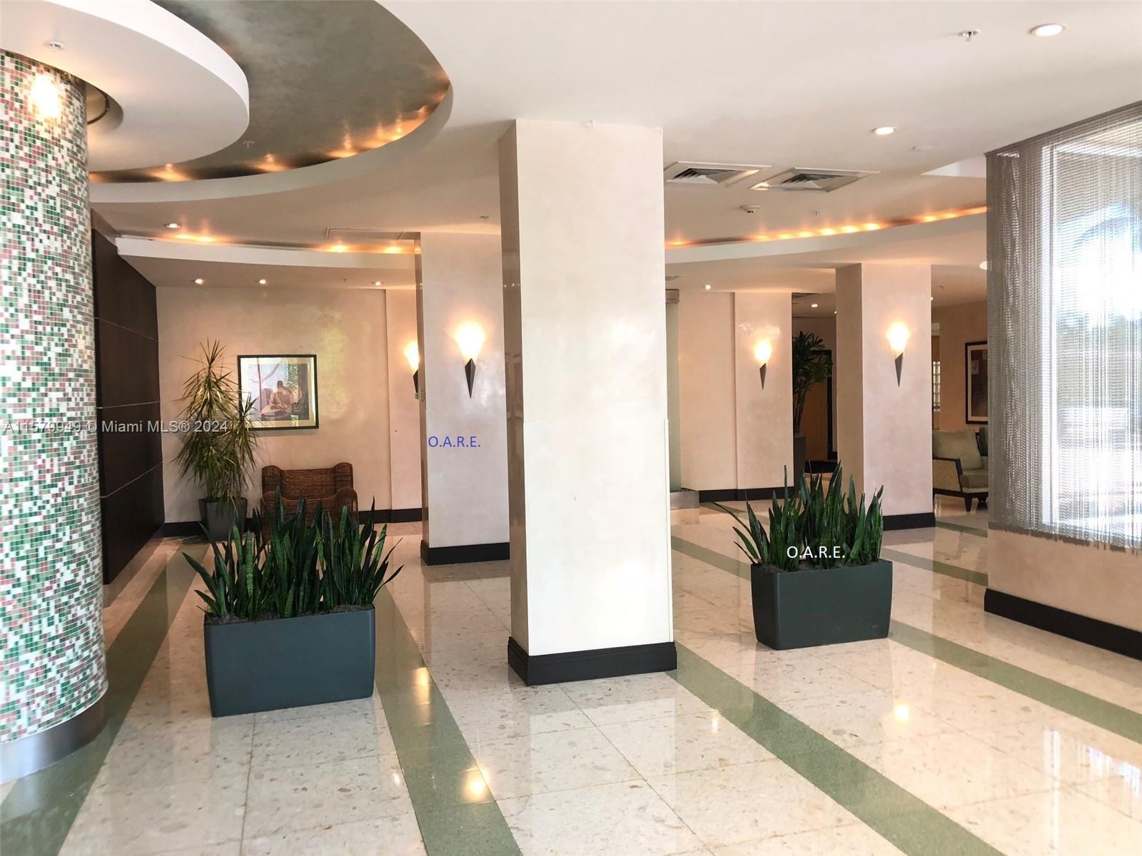 TIDES ON HOLLYWOOD BEACH - Residential Lease