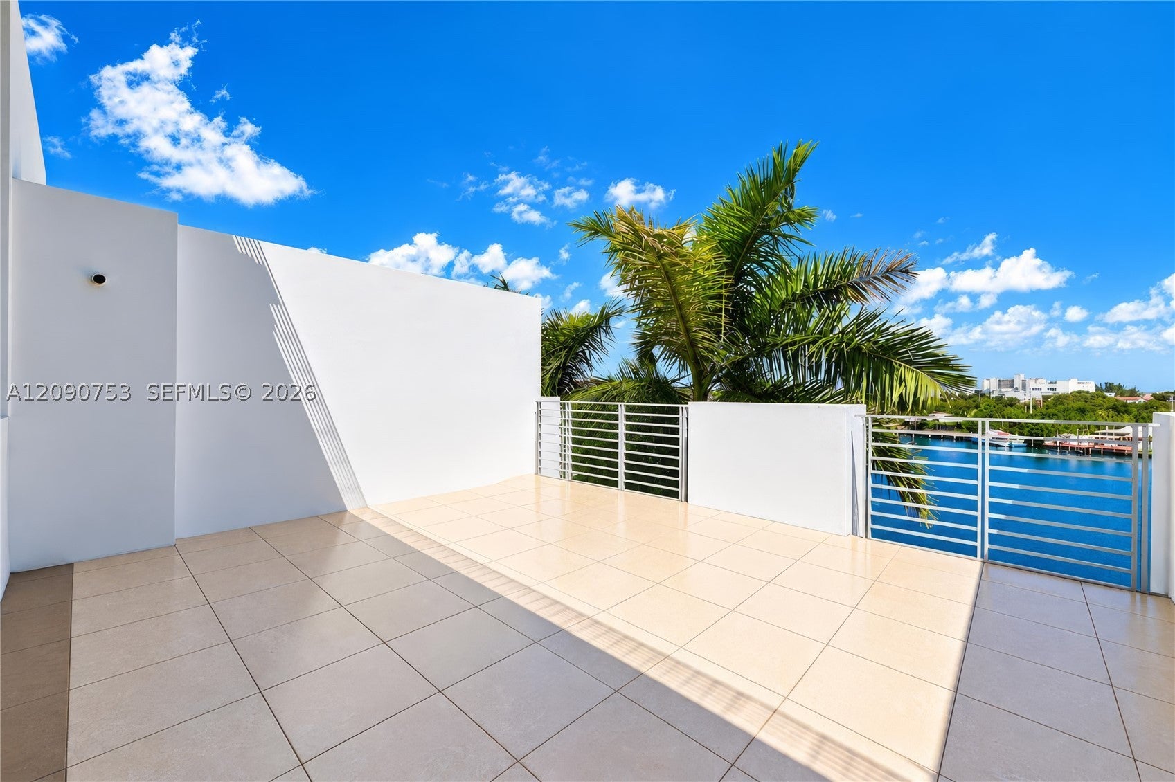 187/4 N Shore Dr 4, Miami Beach, FL, 33141/$1,995,000 1 187/4 N Shore Dr 4