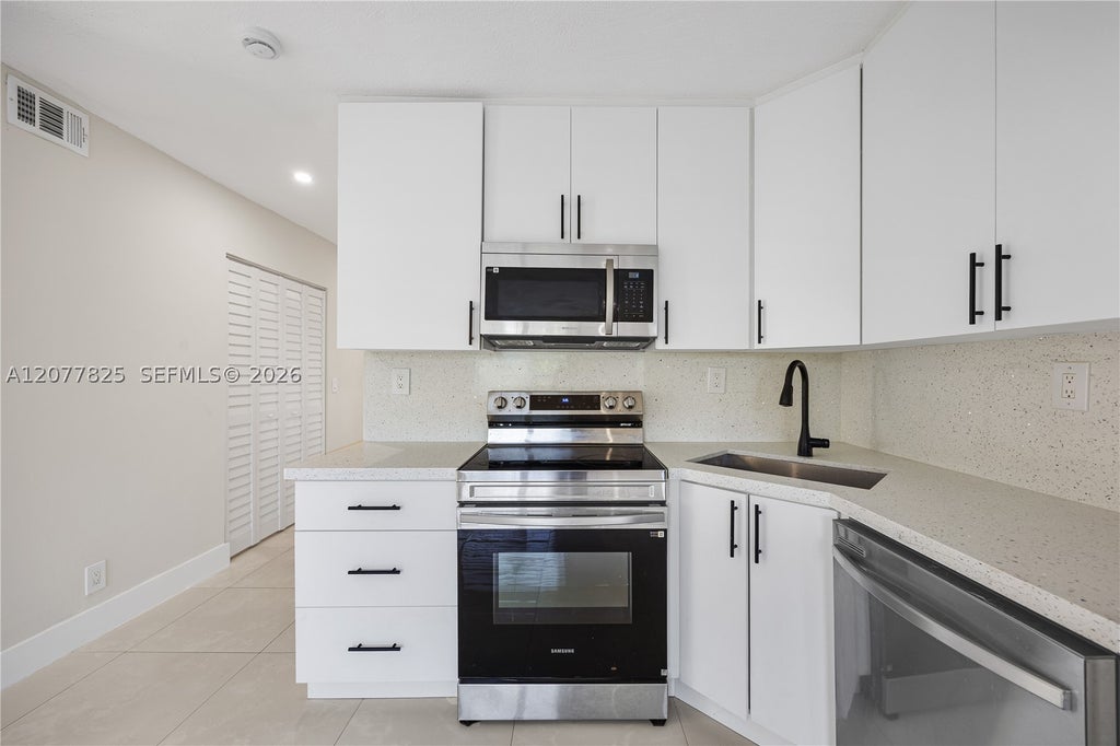 Photo of 5420 Hollywood Blvd #209, Hollywood, FL 33021 (MLS # A12077825)