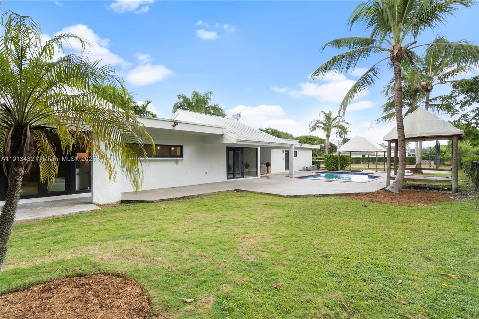 SPANISH VILLAS - Residential