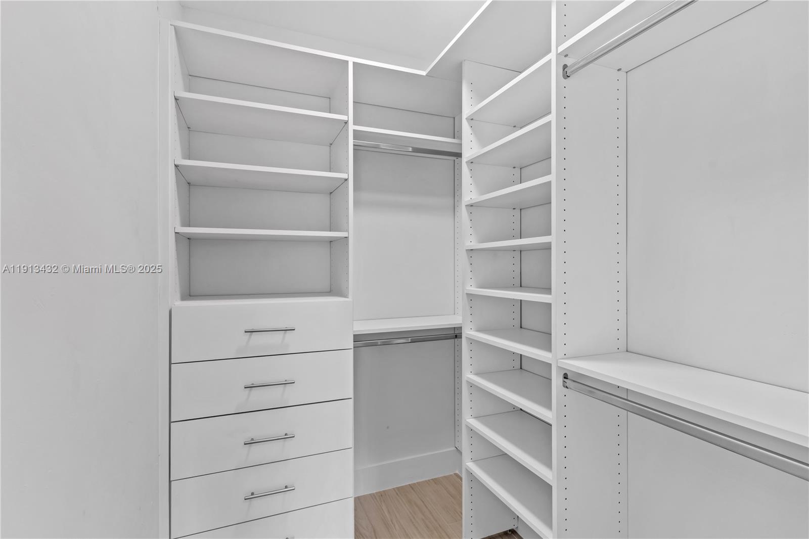 SPANISH VILLAS - Residential