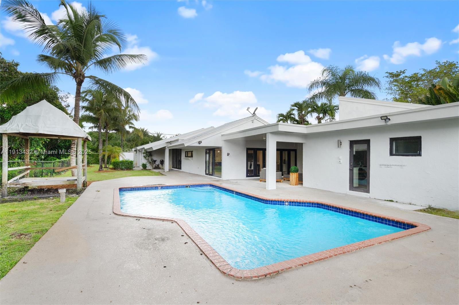 SPANISH VILLAS - Residential