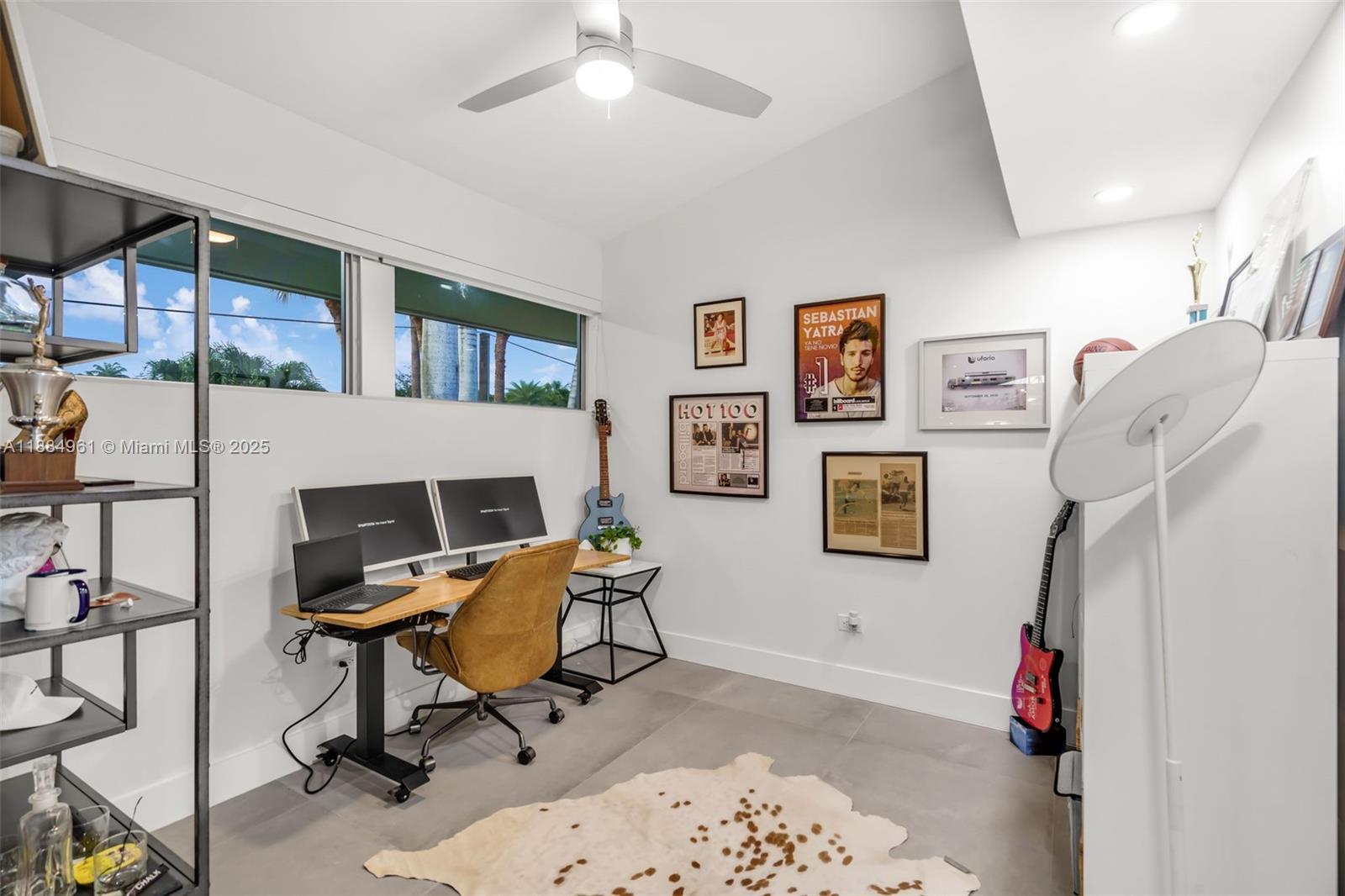 COLLEGE MNR - Residential