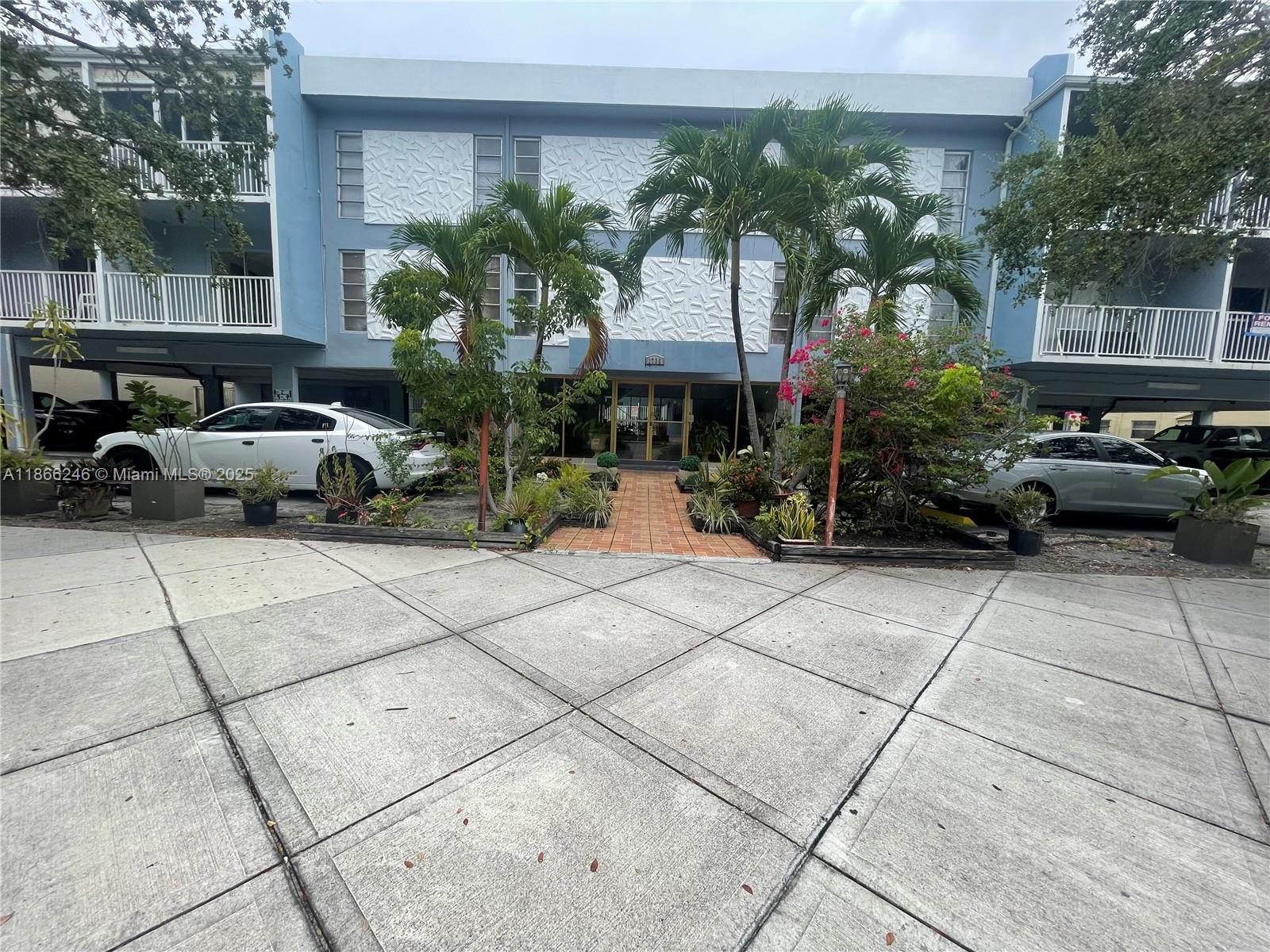 NICE 2 BEDROOM AND 1 BATHROOM WITH BALCONY UNIT LOCATED IN NORTH MIAMI BEACH CLOSE TO 163RD ST, PUBLIC TRANSPORTATION. BUILDING HAS POOL AND LAUNDRY FACILITY. COME ENJOY!! RAPID APPROVAL