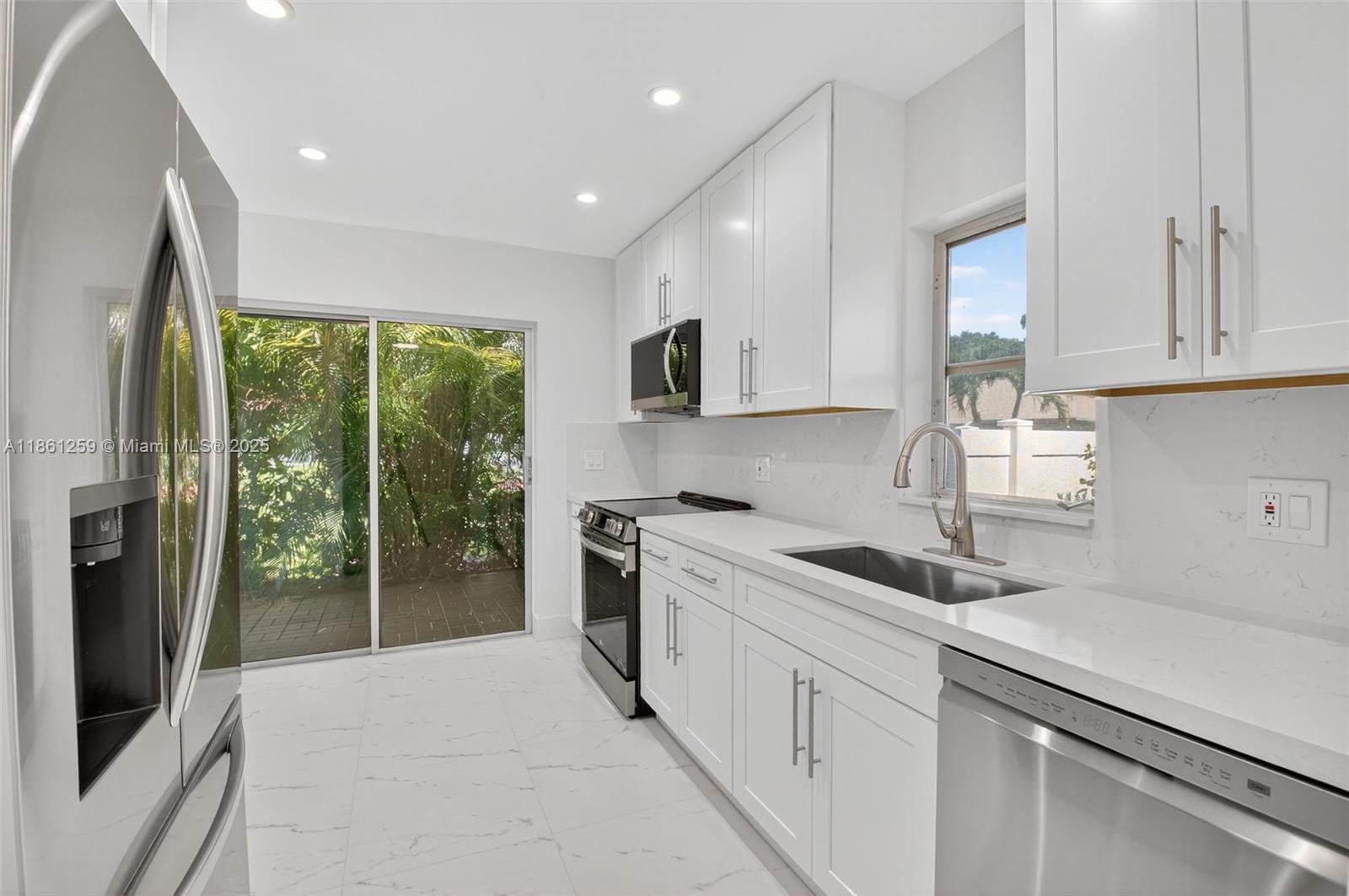 WHISPER WALK - Residential