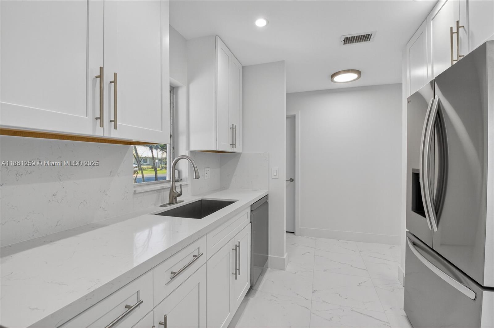 WHISPER WALK - Residential