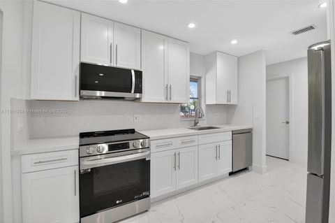 8840 Rheims Rd Boca Raton FL 33496