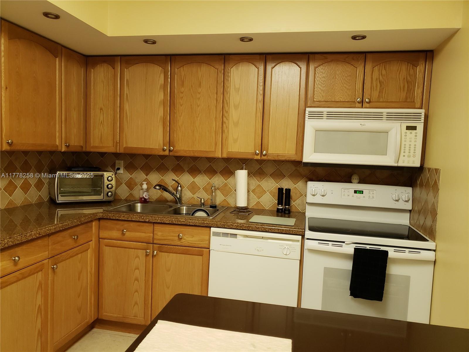 OCEANVIEW PARK CONDO - Residential